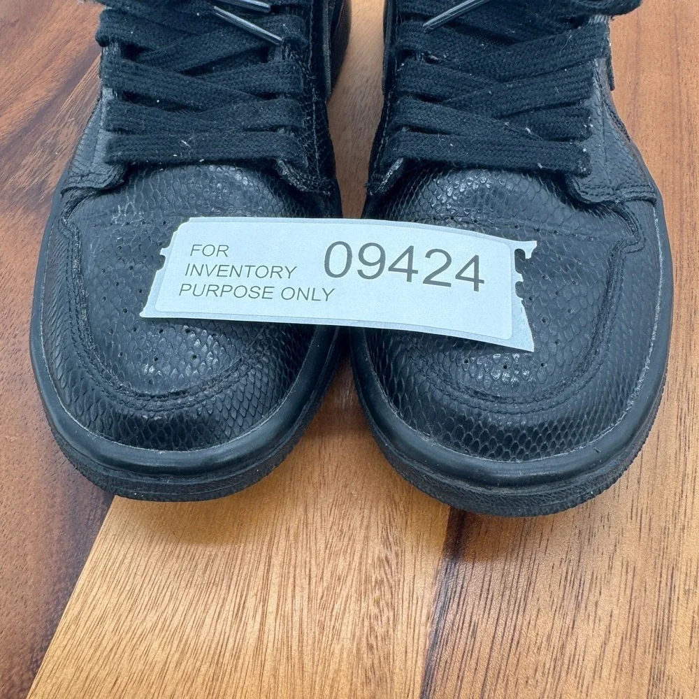 Air Jordan Mid Triple Black Snakeskin Womens 8‎ Classic Basketball Sneakers